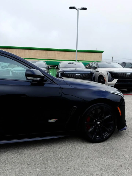 2026 Cadillac CT4-V Blackwing - Image 5 of 15