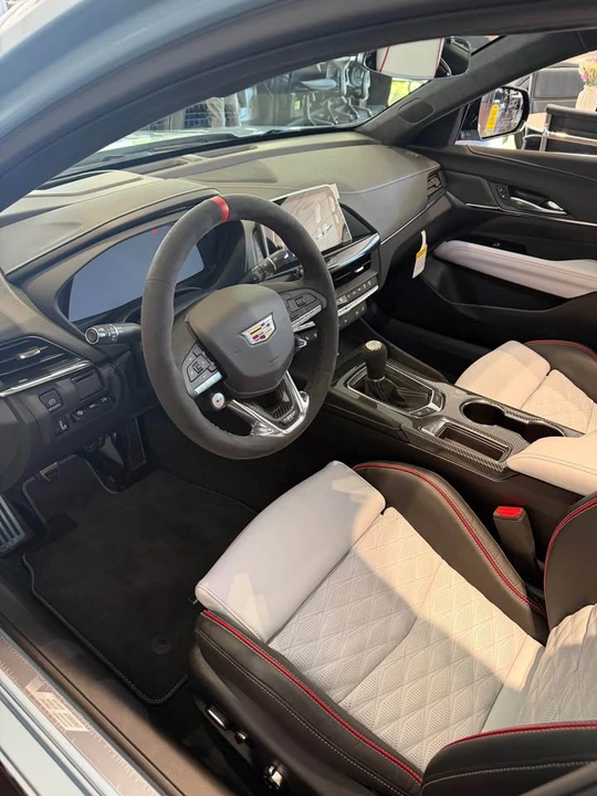 2026 Cadillac CT4-V Blackwing - Image 10 of 15