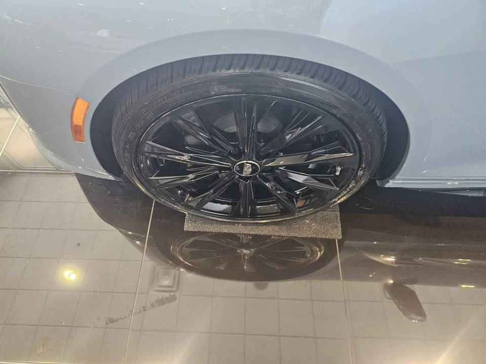 2026 Cadillac CT4-V - Image 13 of 18