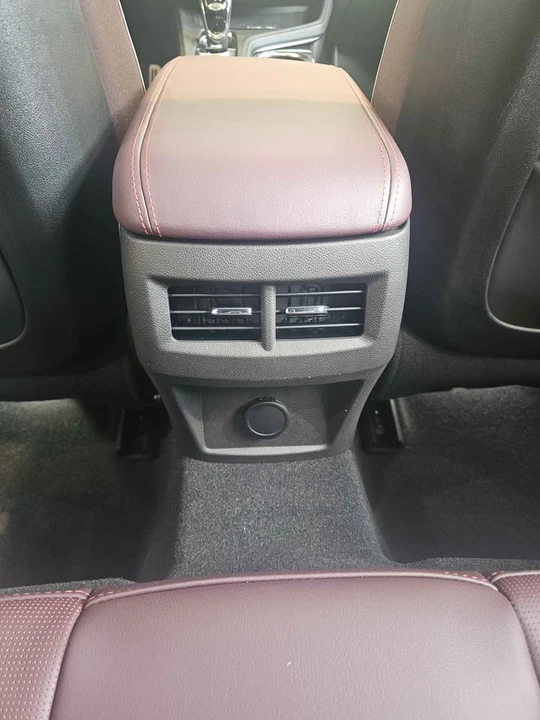 2026 Cadillac CT4-V - Image 11 of 18