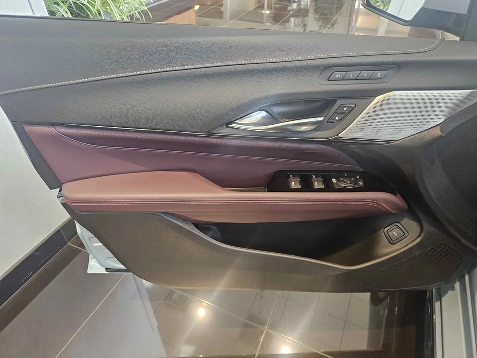 2026 Cadillac CT4-V - Image 5 of 18