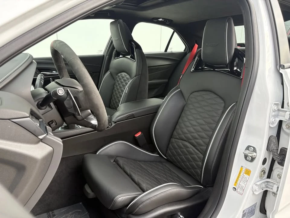 2026 Cadillac CT4-V Blackwing - Image 16 of 19