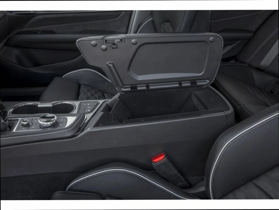 2026 Cadillac CT4-V - Image 13 of 14