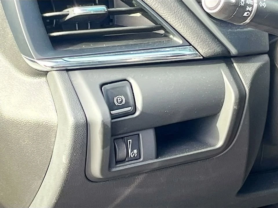 2026 Cadillac CT4-V Blackwing - Image 10 of 20