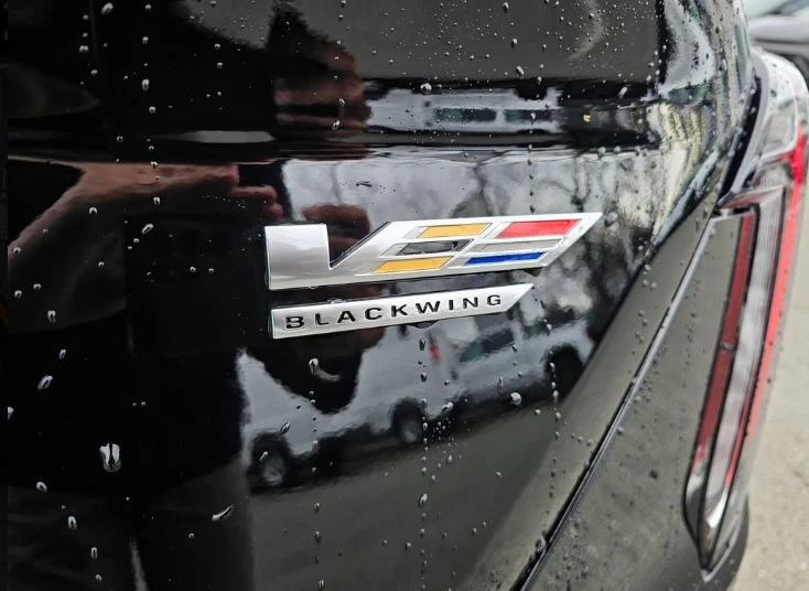 2026 Cadillac CT4-V Blackwing - Image 8 of 18