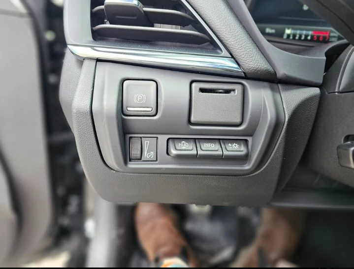 2026 Cadillac CT4-V Blackwing - Image 12 of 18