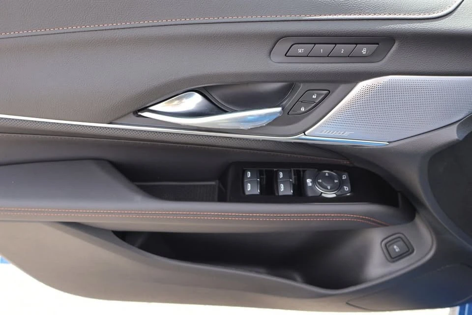 2026 Cadillac CT4-V - Image 15 of 19