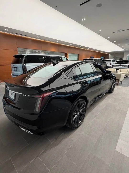 2026 Cadillac CT5 - Image 4 of 11