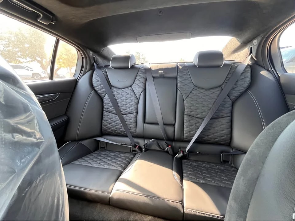 2026 Cadillac CT5-V - Image 10 of 12