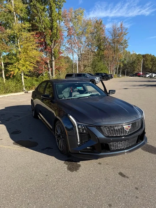 2026 Cadillac CT5-V Blackwing - Image 8 of 9