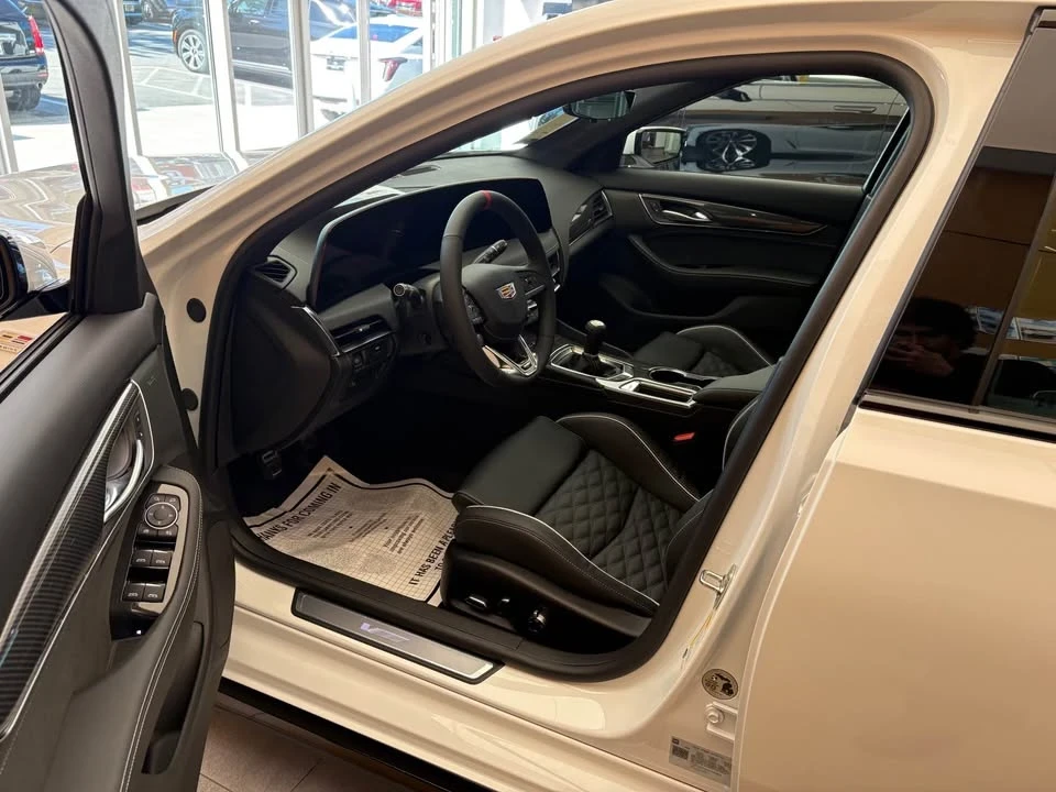2026 Cadillac CT5-V Blackwing - Image 8 of 10