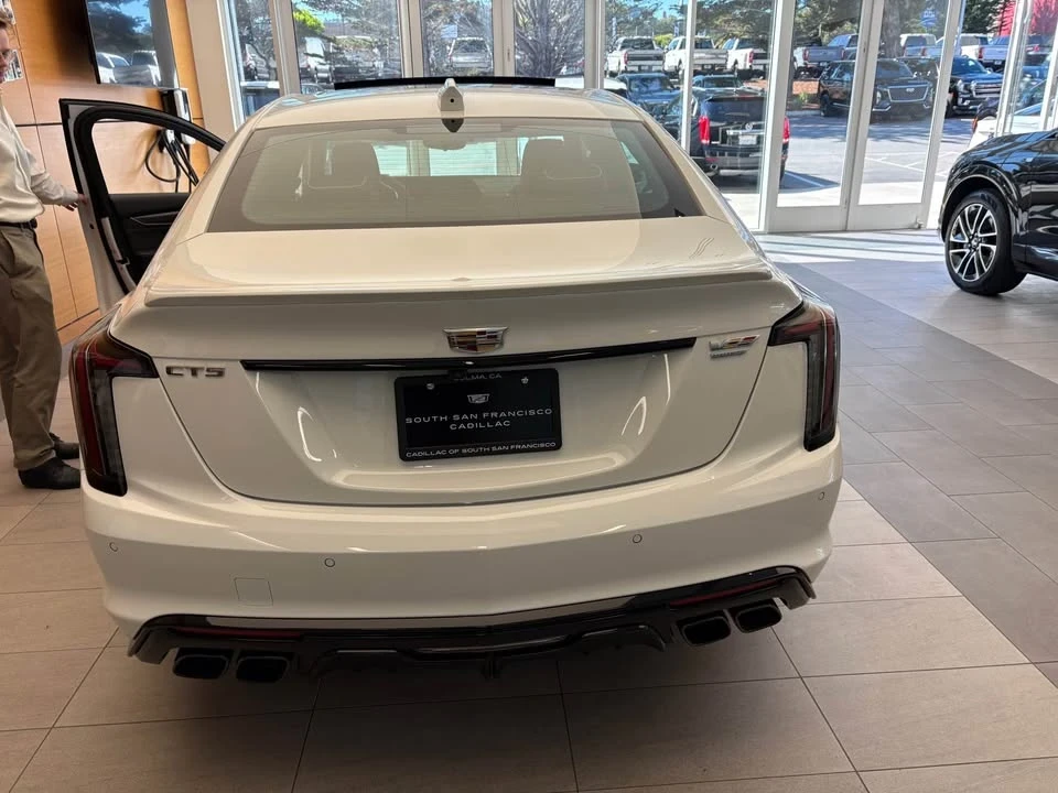 2026 Cadillac CT5-V Blackwing - Image 6 of 10