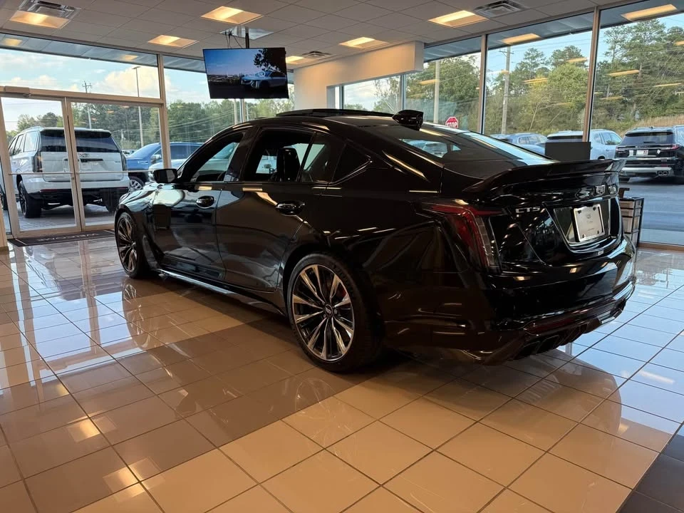 2026 Cadillac CT5-V Blackwing - Image 4 of 5
