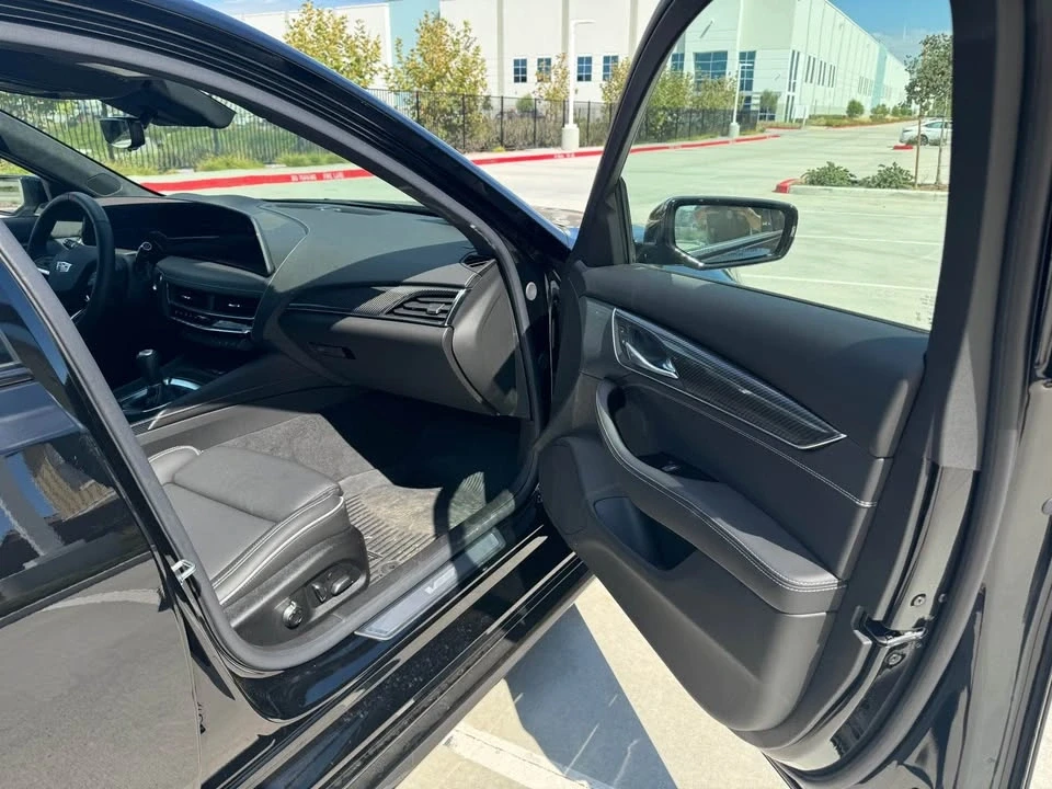 2026 Cadillac CT5-V Blackwing - Image 11 of 13