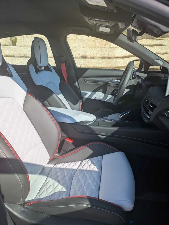 2026 Cadillac CT5-V Blackwing - Image 8 of 9