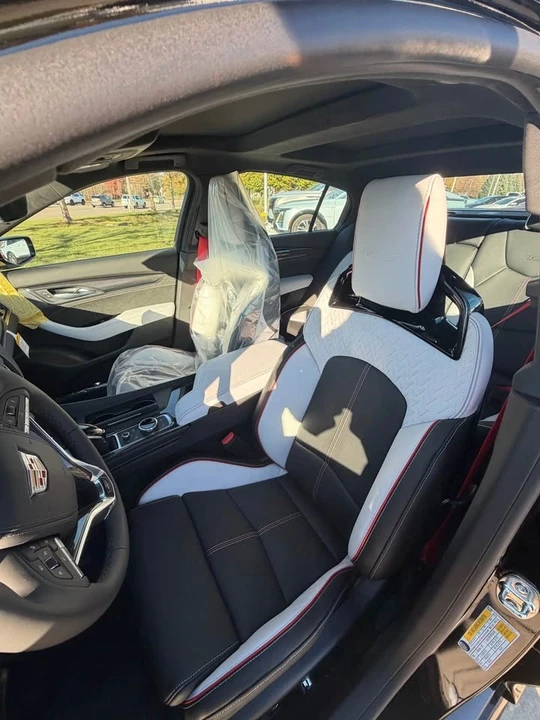2026 Cadillac CT5-V Blackwing - Image 6 of 12