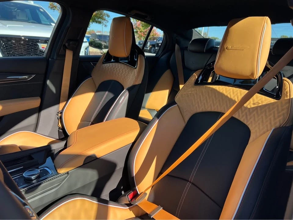 2026 Cadillac CT5-V Blackwing - Image 9 of 16