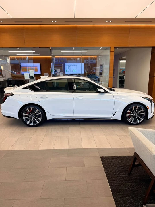 2026 Cadillac CT5-V Blackwing - Image 5 of 10