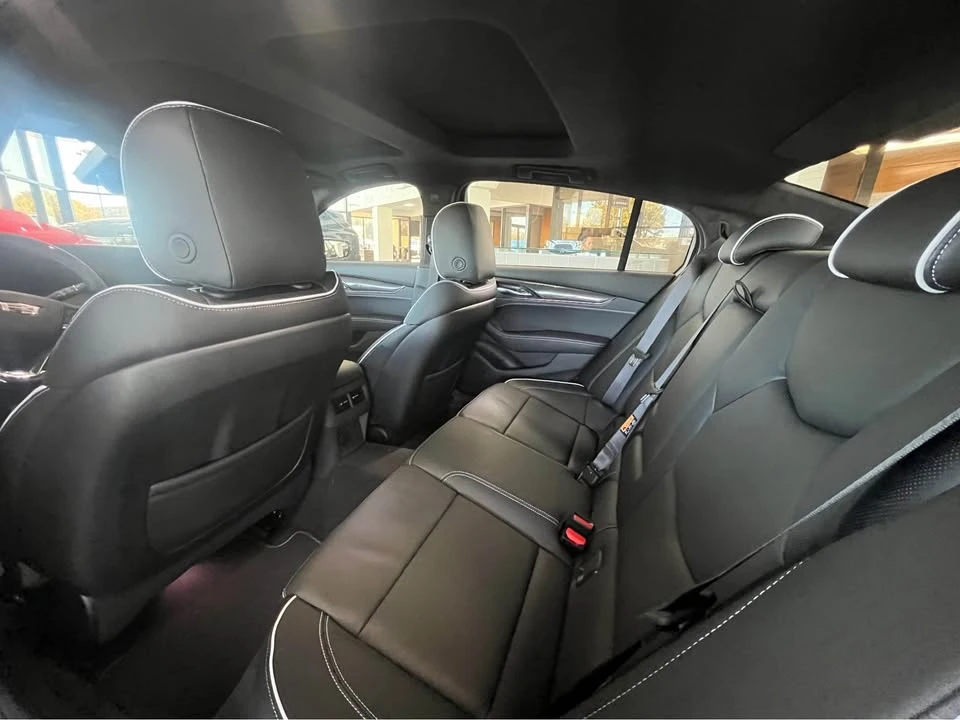 2026 Cadillac CT5-V Blackwing - Image 10 of 13