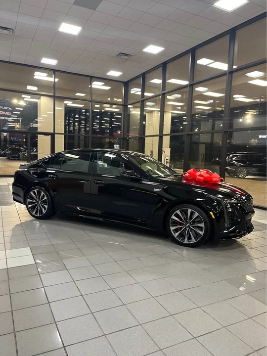 2026 Cadillac CT5-V Blackwing - Image 13 of 13