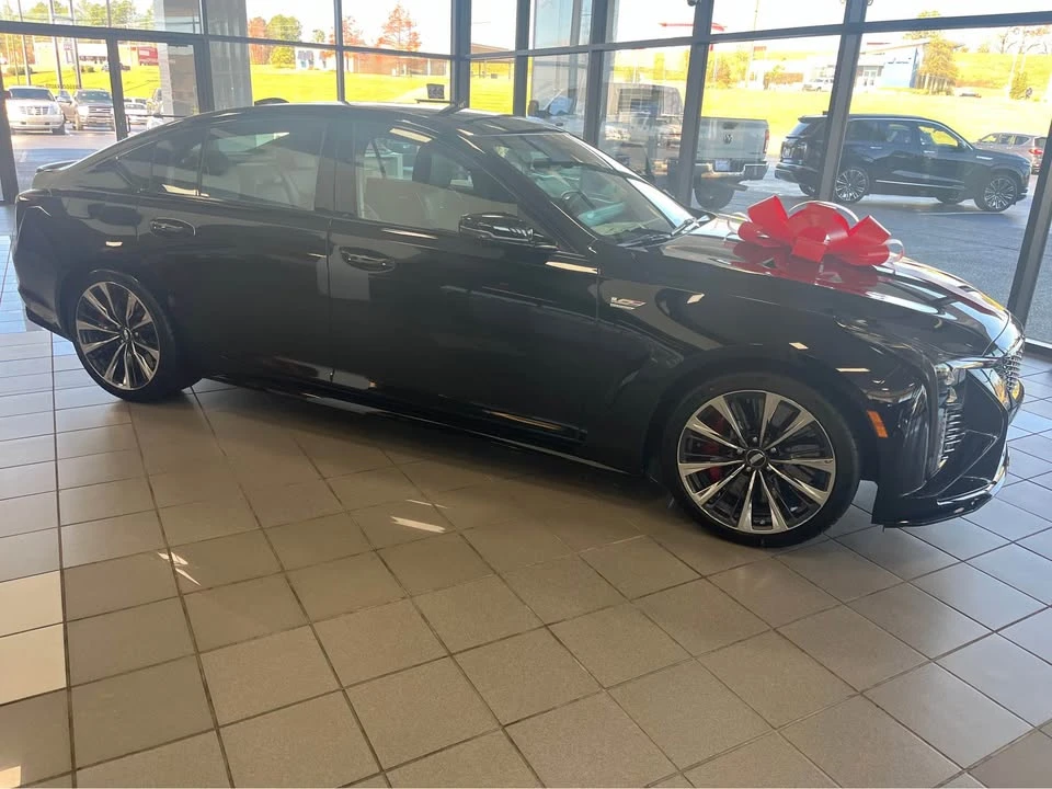 2026 Cadillac CT5-V Blackwing - Image 6 of 13