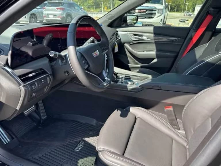 2026 Cadillac CT5-V Blackwing - Image 9 of 15