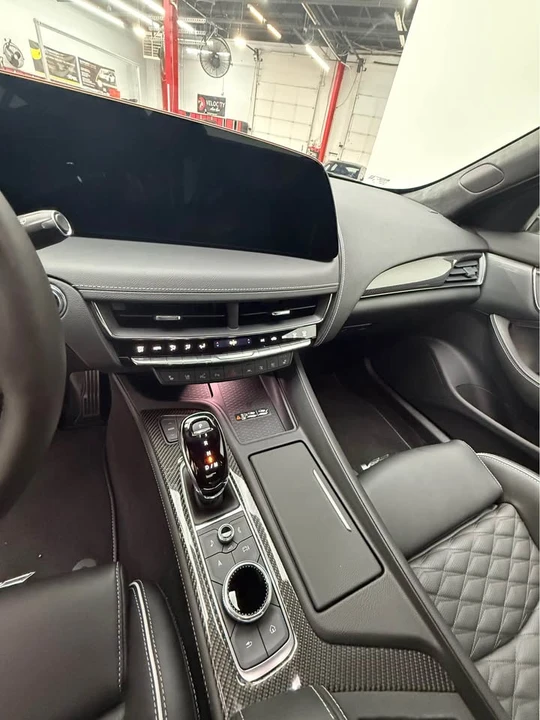 2026 Cadillac CT5-V Blackwing - Image 10 of 12