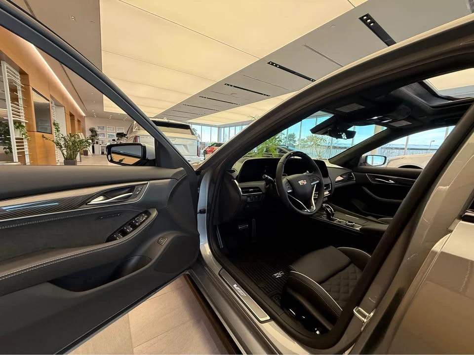 2026 Cadillac CT5-V Blackwing - Image 6 of 11