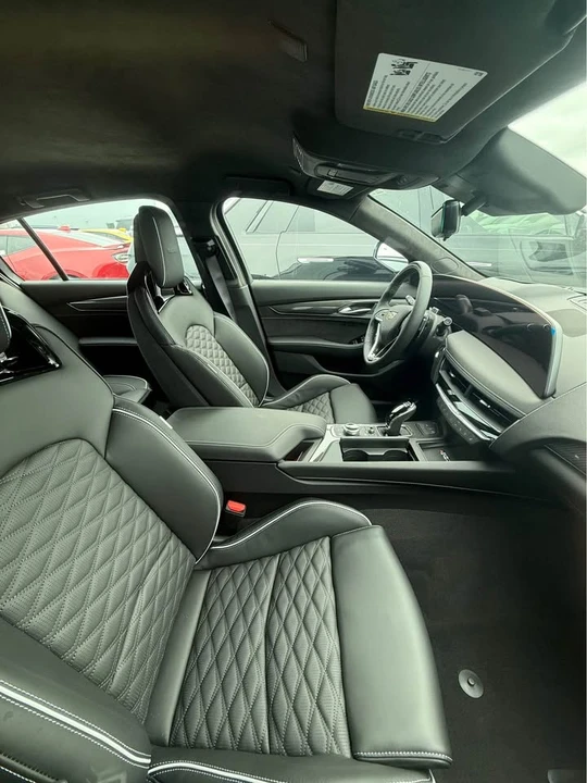 2026 Cadillac CT5-V Blackwing - Image 5 of 6