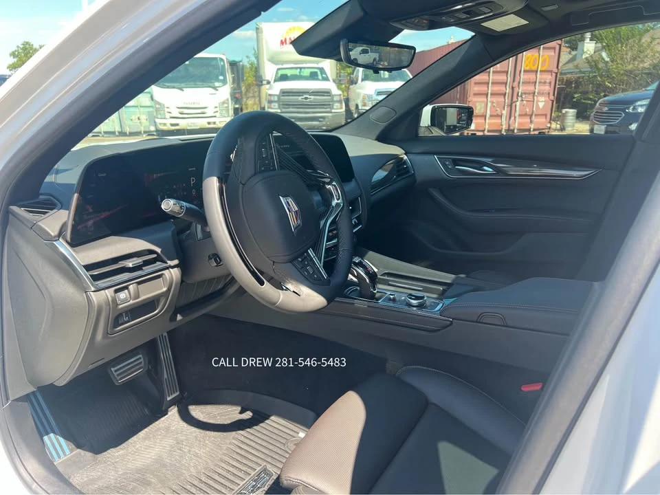 2026 Cadillac CT5-V - Image 10 of 19