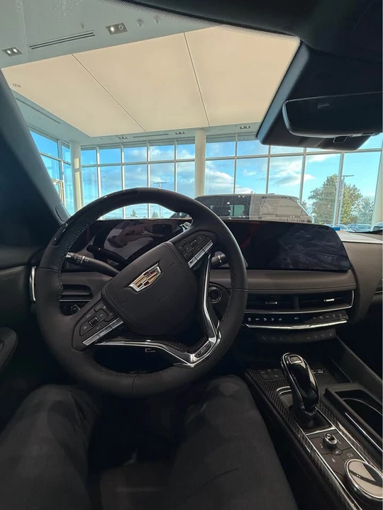 2026 Cadillac CT5-V - Image 8 of 8