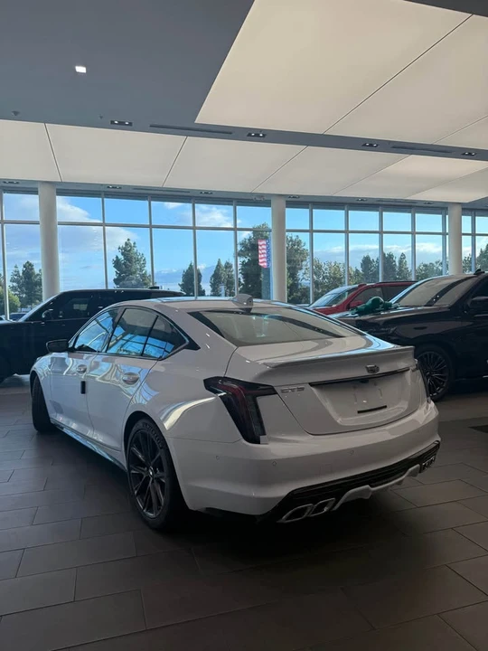 2026 Cadillac CT5-V - Image 4 of 8