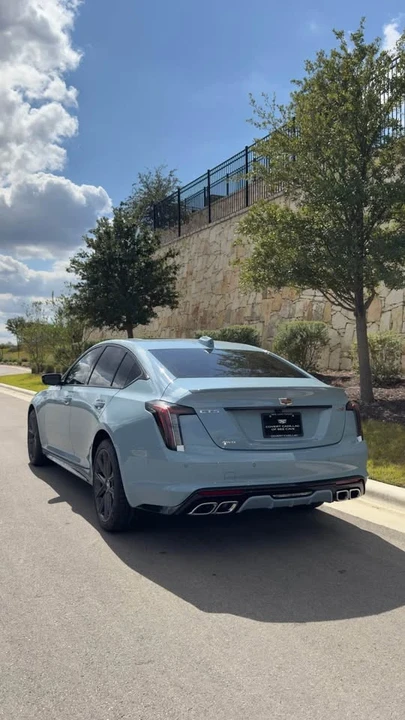 2026 Cadillac CT5-V - Image 5 of 10