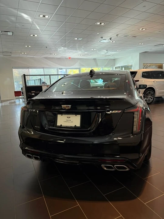 2026 Cadillac CT5-V - Image 3 of 5