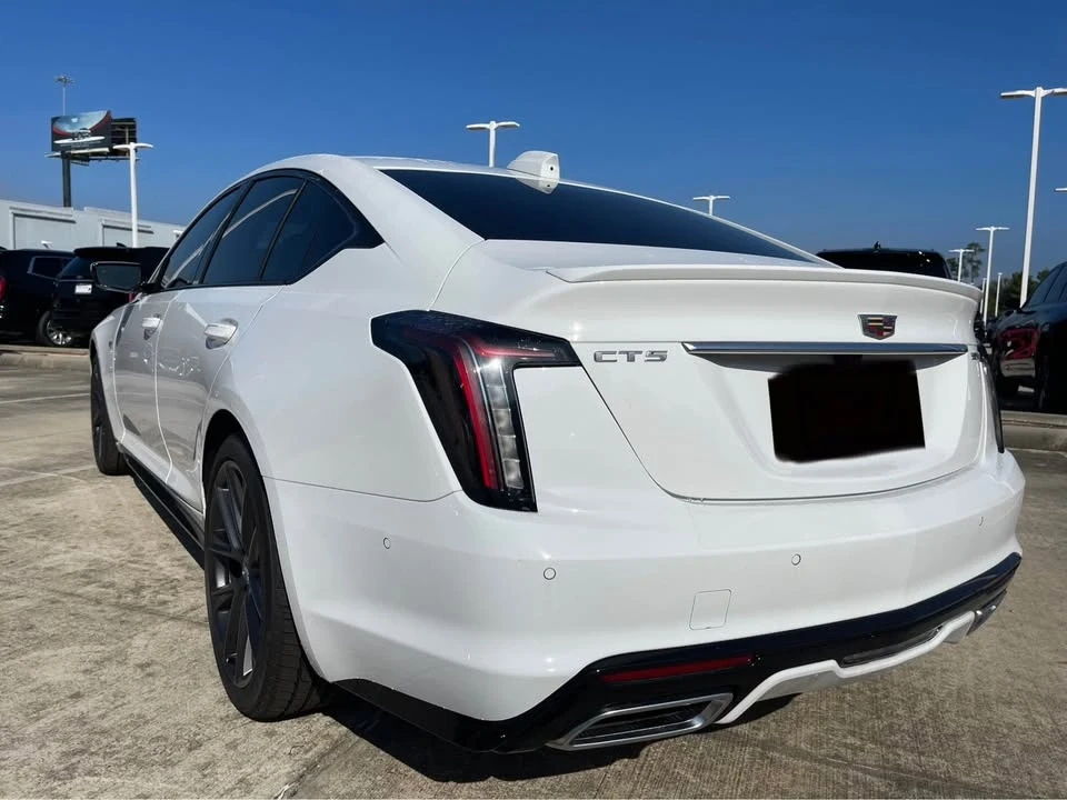 2026 Cadillac CT5-V - Image 3 of 5