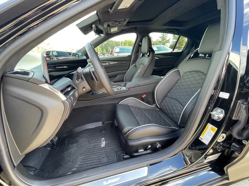 2026 Cadillac CT5-V - Image 3 of 7