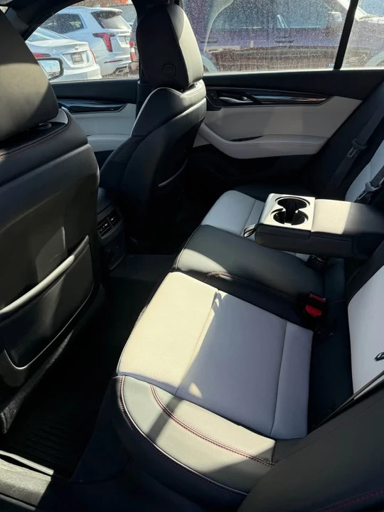2026 Cadillac CT5-V - Image 5 of 10