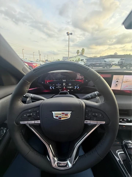 2026 Cadillac CT5-V - Image 10 of 10