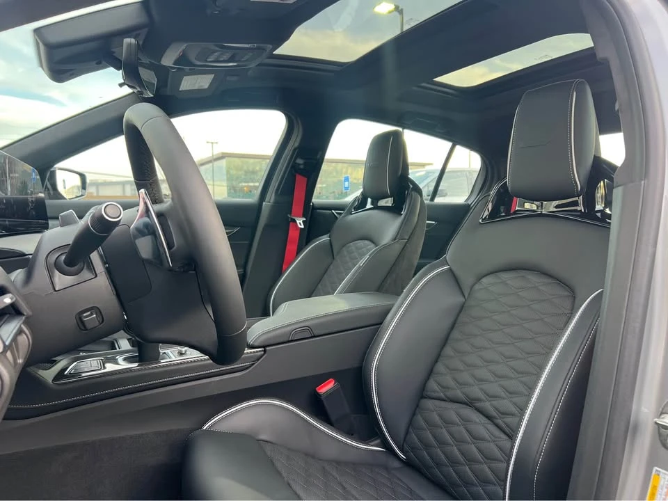 2026 Cadillac CT5-V - Image 8 of 11