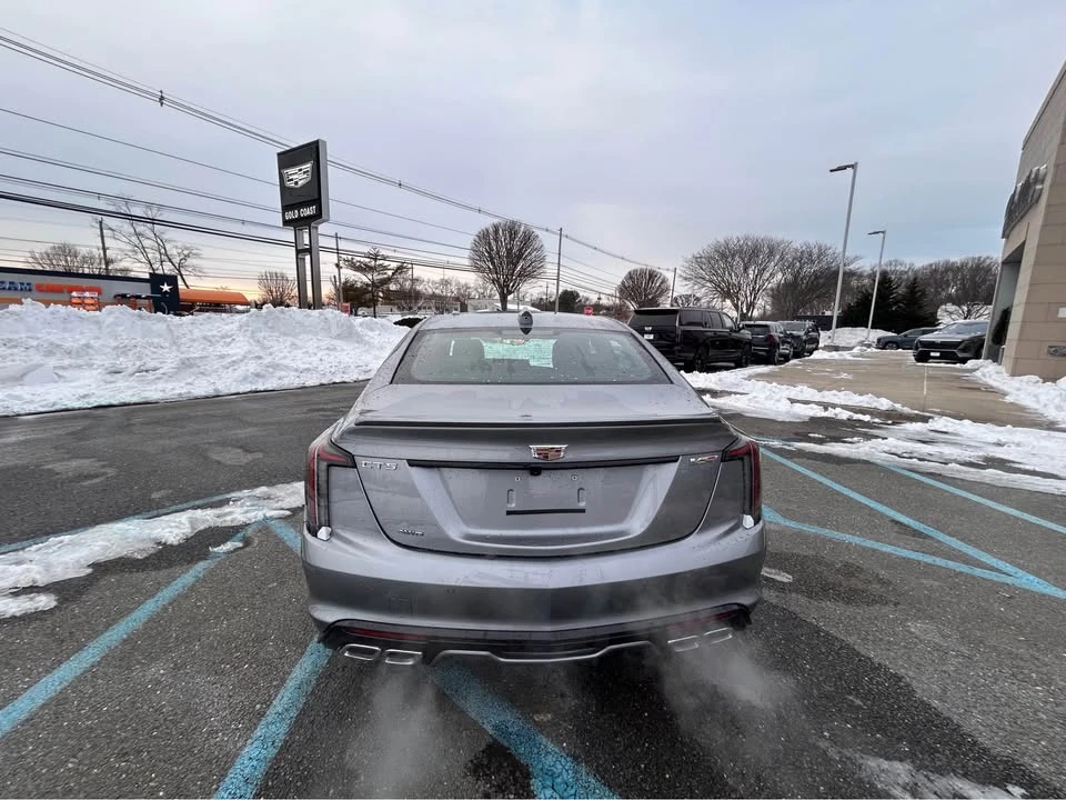 2026 Cadillac CT5-V - Image 5 of 10
