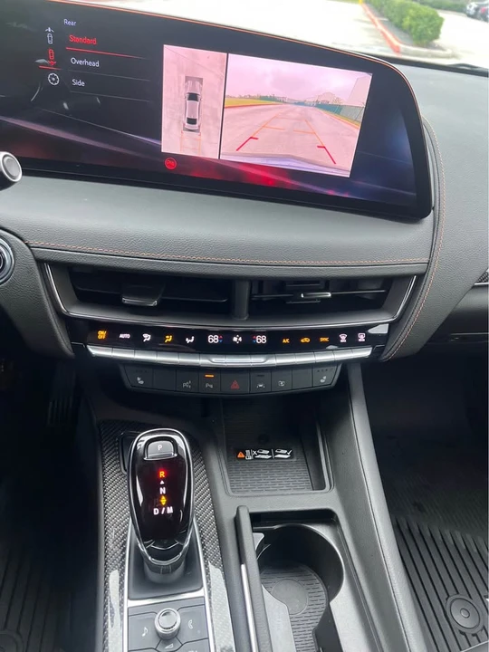 2026 Cadillac CT5-V - Image 10 of 13