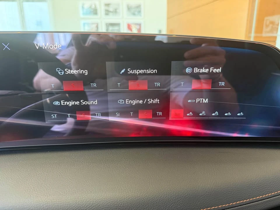 2026 Cadillac CT5-V - Image 9 of 10