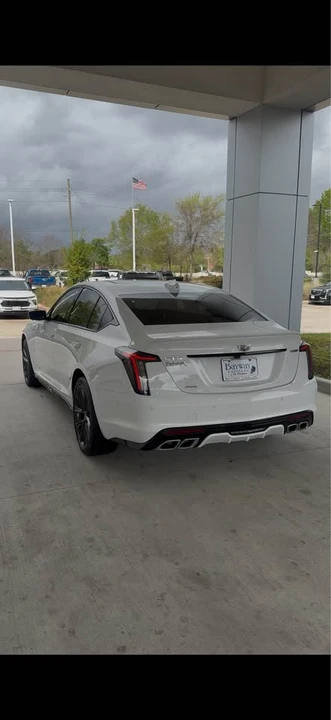 2026 Cadillac CT5-V - Image 6 of 9