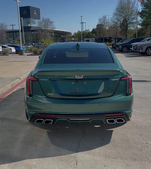 2026 Cadillac CT5-V - Image 9 of 14
