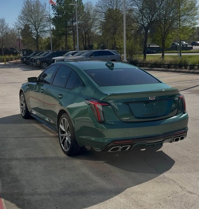 2026 Cadillac CT5-V - Image 10 of 14