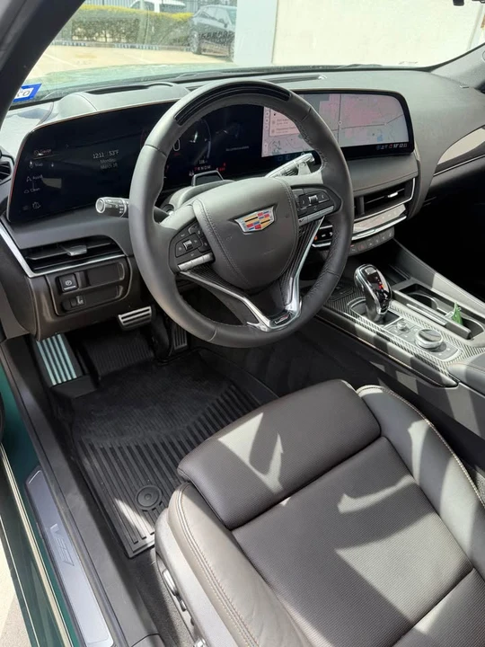 2026 Cadillac CT5-V - Image 7 of 13