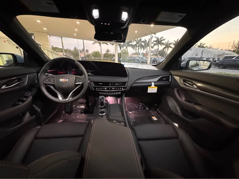 2026 Cadillac CT5-V - Image 5 of 9