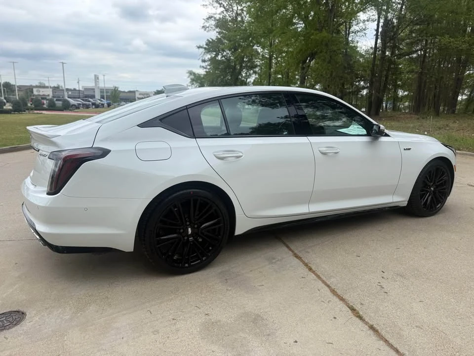 2026 Cadillac CT5-V - Image 4 of 13