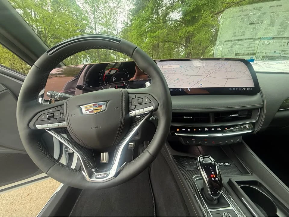 2026 Cadillac CT5-V - Image 9 of 13