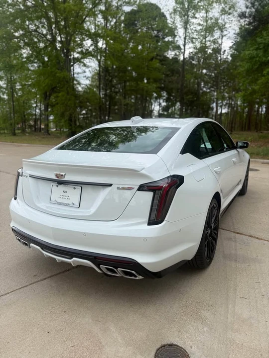 2026 Cadillac CT5-V - Image 5 of 13